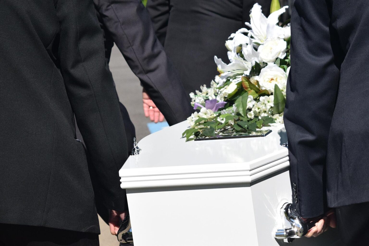 Crematorium Schollevaar biedt rustige omgeving voor persoonlijke uitvaartverzorging en ceremoniële afscheidsdiensten